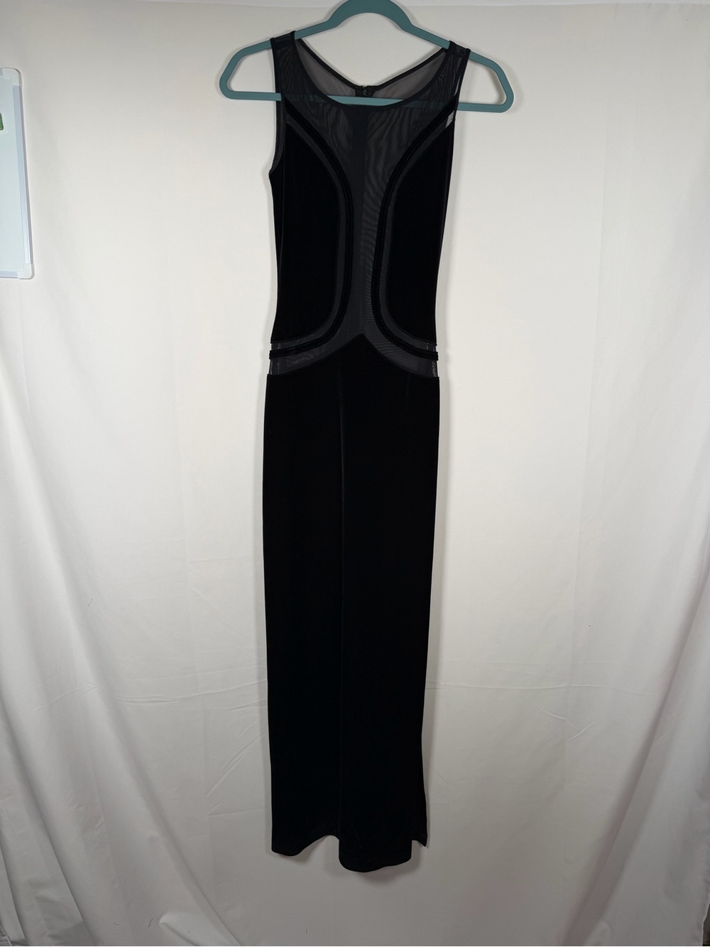 Atria Vintage Black Velvet Mesh-Accent Sleeveless Evening Dress‎